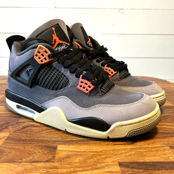 The Air Jordan 4 Retro Infrared DH6927-061 size 10.5 Men main image 8